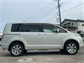 2007 Mitsubishi Delica D5