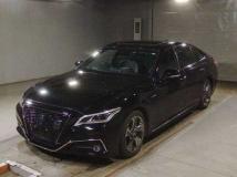 2018 Toyota Crown Hybrid