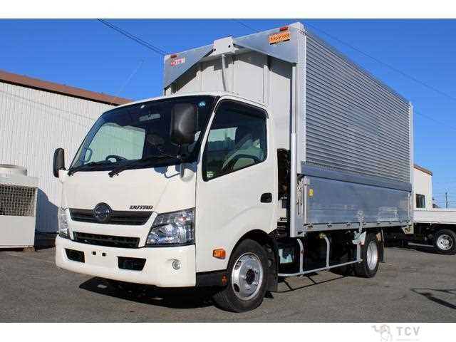 2011 Hino Dutro