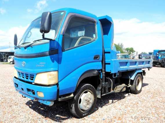 2003 Toyota Dyna Truck