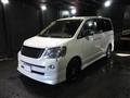 2005 Toyota Noah
