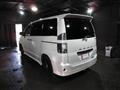 2005 Toyota Noah