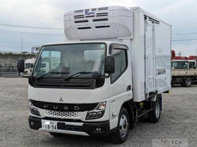 2025 Mitsubishi Fuso Canter