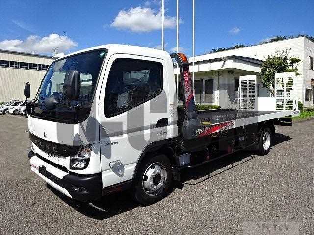 2025 Mitsubishi Fuso Canter