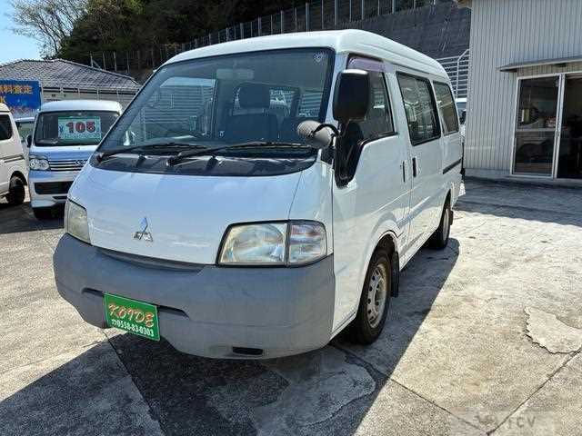 2002 Mitsubishi Delica Van