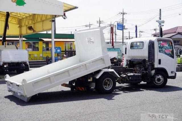 2015 Isuzu Elf Truck