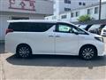 2016 Toyota Alphard Hybrid