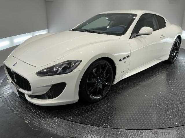 2016 Maserati Granturismo
