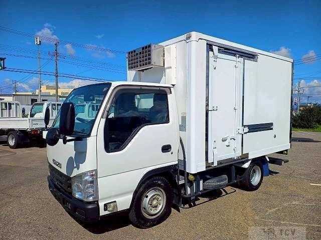 2017 Isuzu Elf Truck