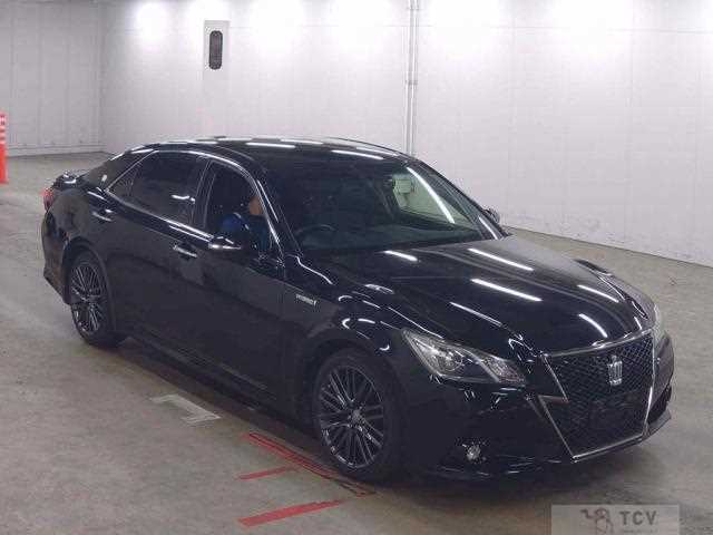 2015 Toyota Crown Hybrid