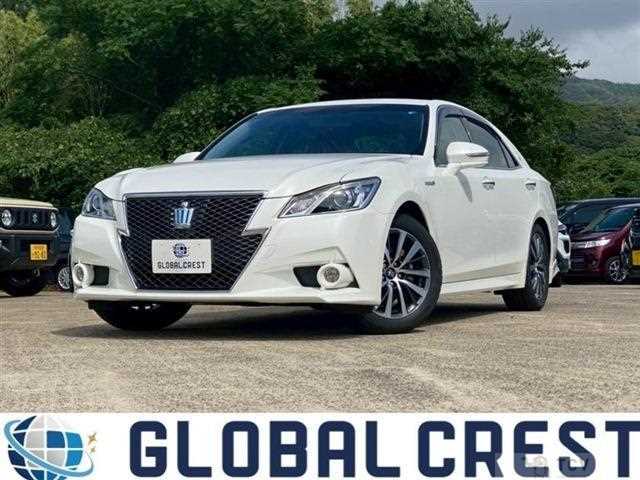 2015 Toyota Crown Hybrid