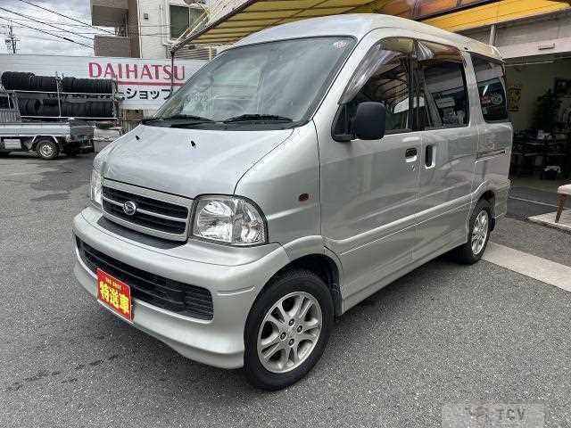 2000 Daihatsu Atrai 7