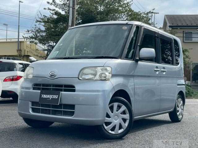 2011 Daihatsu Tanto