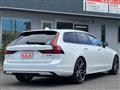 2021 Volvo V90
