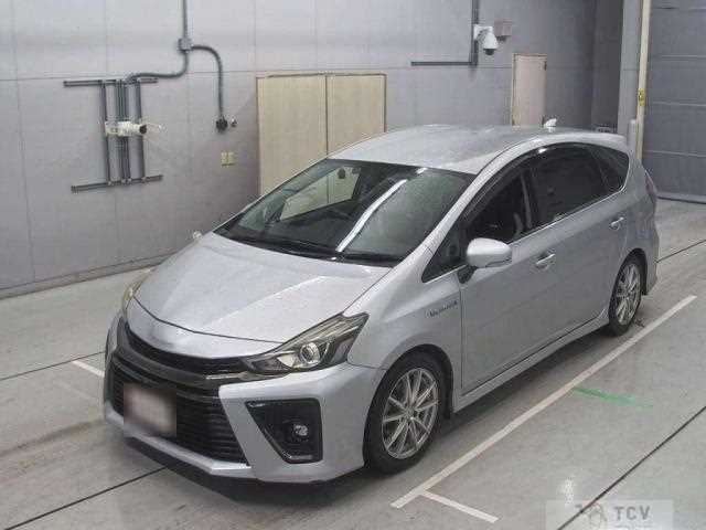 2015 Toyota PRIUS α