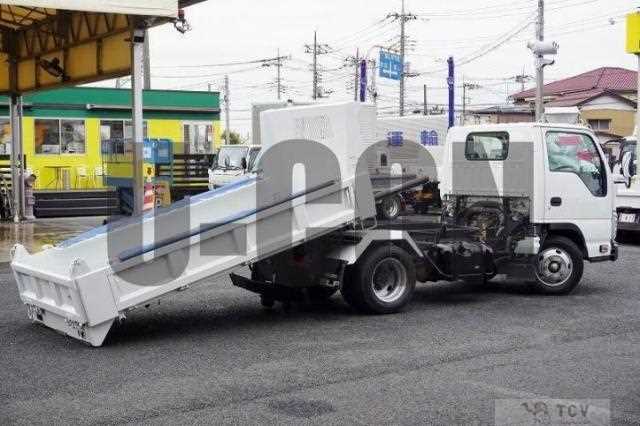 2016 Isuzu Elf Truck