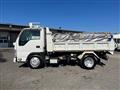 2013 Isuzu Elf Truck