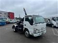 2013 Isuzu Elf Truck