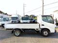 2005 Toyota Dyna Truck