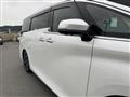 2025 Toyota Alphard Hybrid