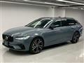 2022 Volvo V90
