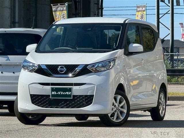 2022 Nissan Nissan Others