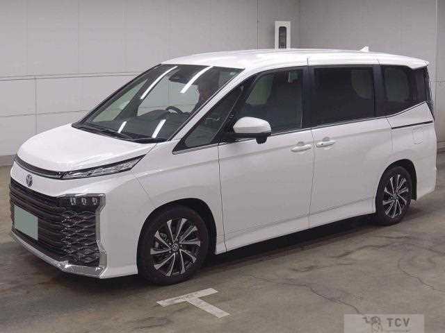 2025 Toyota Voxy