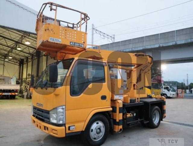 2011 Isuzu Elf Truck