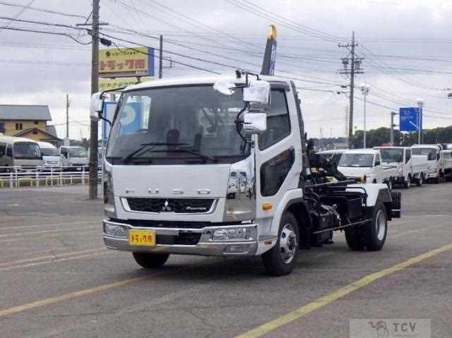 2025 Mitsubishi Fuso Fighter