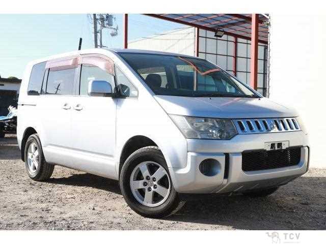 2010 Mitsubishi Delica D5