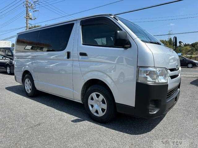 2014 Toyota Regiusace Van