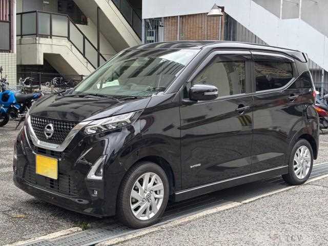 2022 Nissan Nissan Others