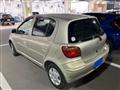2002 Toyota Vitz