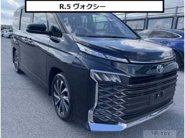 2023 Toyota Voxy