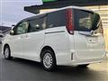 2015 Toyota Noah