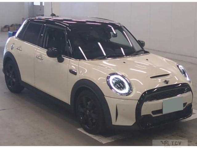 2022 BMW MINI