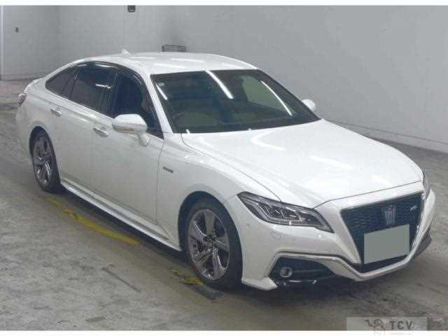 2019 Toyota Crown Hybrid
