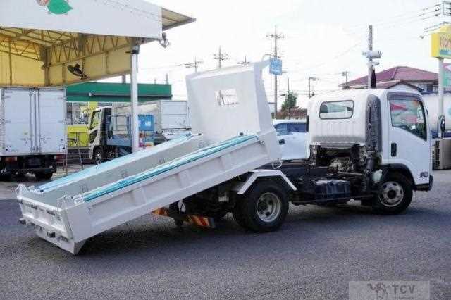 2015 Isuzu Elf Truck