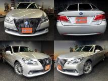 2013 Toyota Crown Hybrid
