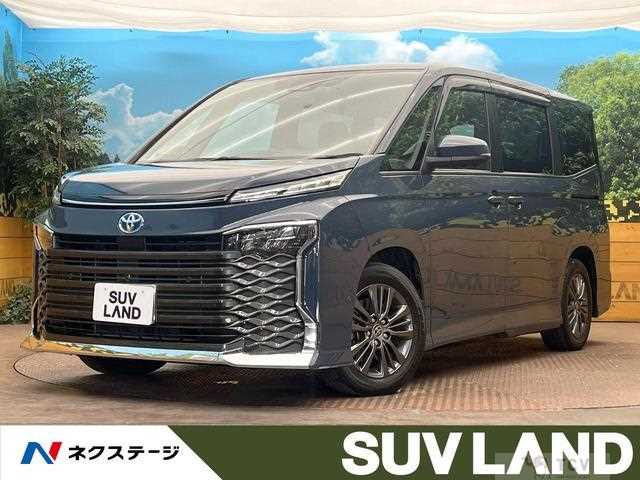 2022 Toyota Voxy