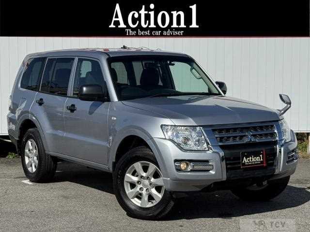 2016 Mitsubishi Pajero