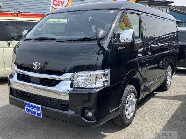 2025 Toyota Hiace Wagon