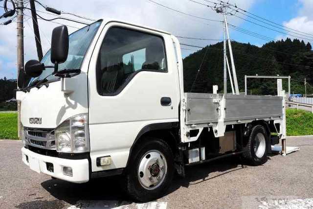 2017 Isuzu Elf Truck