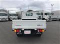 2017 Isuzu Elf Truck