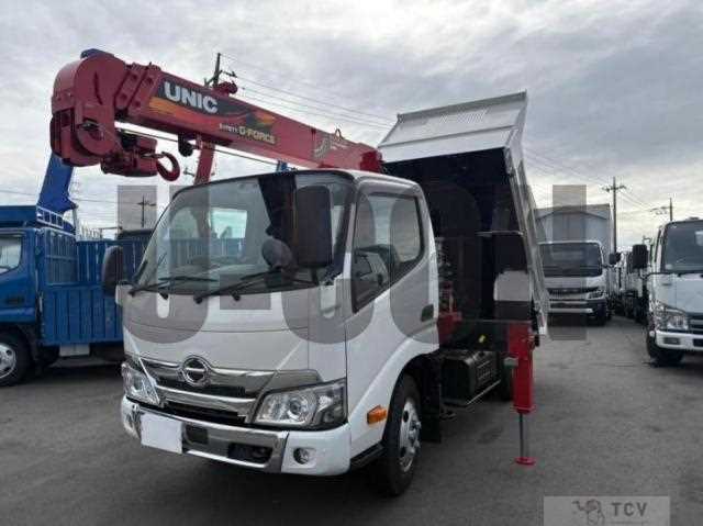 2023 Hino Dutro