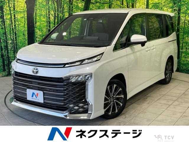 2022 Toyota Voxy