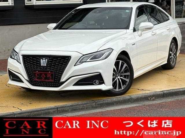 2018 Toyota Crown Hybrid