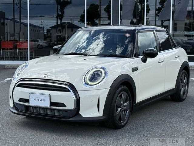 2022 BMW MINI