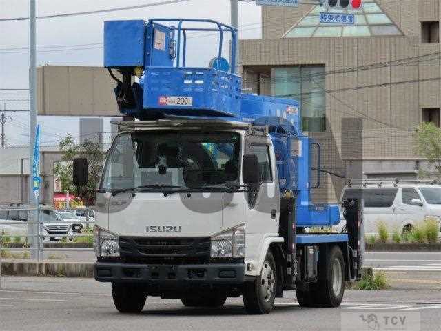 2017 Isuzu Elf Truck