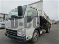 2013 Isuzu Elf Truck